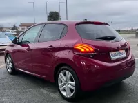 Usata Peugeot 208 Style 82 CV (60 kW) 2017 Rosso Utilitaria