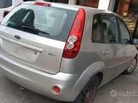 Usata Ford Fiesta 2007 Grigio Utilitaria