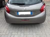 Usata Peugeot 208 68 CV (50 kW) 2012 Marrone Utilitaria