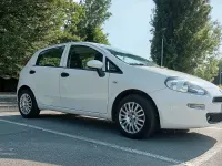 Usata Fiat Grande Punto Street 69 CV (50 kW) 2015 Bianco Utilitaria