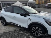 Usata Renault Captur 100 CV (73 kW) 2023 Bianco SUV