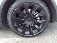 Usata Tesla Model Y Performance 155 kW (211 CV) 2023 Bianco SUV