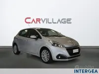 Usata Peugeot 208 Allure 75 CV (55 kW) 2018 Grigio Utilitaria