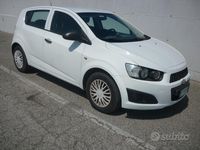 Usata Chevrolet Aveo LS 86 CV (63 kW) 2013 Bianco Berlina