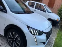 Usata Peugeot 208 GT-line 102 CV (75 kW) 2021 Bianco Utilitaria