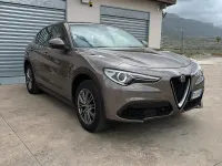 Usata Alfa Romeo Stelvio Super 201 CV (147 kW) 2017 Marrone SUV