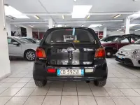 Usata Toyota Yaris Sport 106 CV (77 kW) 2002 Nero Berlina