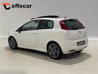 Usata Fiat Grande Punto Sport 90 CV (66 kW) 2009 Bianco Utilitaria
