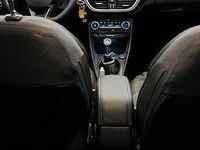 Usata Ford Puma 125 CV (91 kW) 2020 Blu SUV