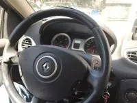 Usado Renault Clio II 68 CV (50 kW) 2009 Negro Berlina