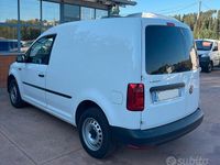 Usata VW Caddy 102 CV (75 kW) 2020 Bianco Monovolume
