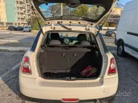 Begagnad Mini ONE 75 HK (55 kW) 2009 Vit Halvkombi