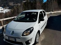 Usata Renault Twingo 75 CV (55 kW) 2007 Bianco Utilitaria
