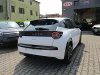 Nuova Lancia Ypsilon 101 CV (74 kW) 2025 Bianco Utilitaria