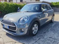 Usata Mini ONE 102 CV (75 kW) 2018 Grigio Utilitaria