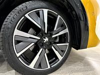 Usata Peugeot 208 GT 130 CV (95 kW) 2020 Giallo Utilitaria