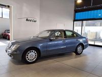 Usata Mercedes E270 Elegance 177 CV (130 kW) 2003 Blu/azzurro Berlina