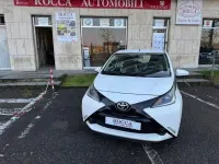 Gebraucht Toyota Aygo X-play 69 PS (50 kW) 2016 Weiß Kleinwagen