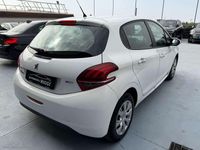 Usata Peugeot 208 Active 82 CV (60 kW) 2016 Bianco Utilitaria