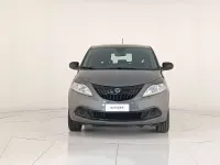 Usata Lancia Ypsilon Gold 69 CV (50 kW) 2024 Grigio pietra Utilitaria
