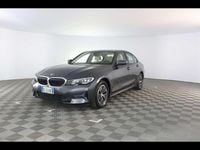 Usata BMW 318 Luxury Line 150 CV (110 kW) 2021 Grigio / pastello Berlina