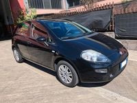 Usata Fiat Punto Lounge 69 CV (50 kW) 2015 Blu Utilitaria