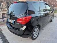 Usata Opel Meriva 95 CV (69 kW) 2013 Nero Monovolume