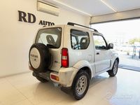 Usata Suzuki Jimny 86 CV (63 kW) 2006 Grigio SUV