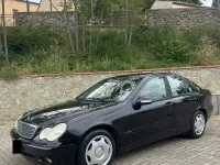 Usata Mercedes C200 122 CV (89 kW) 2004 Nero Berlina