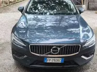 Usata Volvo V60 190 CV (139 kW) 2018 Bluazzurro Station wagon