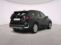 Usata BMW iX1 Comfort Edition 150 kW (204 CV) 2025 Black sapphire SUV