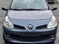 Usata Renault Clio II 58 CV (42 kW) 2005 Grigio Utilitaria