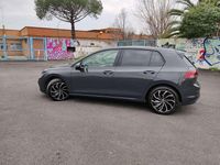 Usata VW Golf VIII Life 110 CV (80 kW) 2023 Grigio Berlina