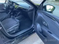 Usata Opel Corsa Elegance 101 CV (74 kW) 2022 Nero Utilitaria