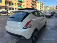 Usado Lancia Ypsilon S 69 HP (50 kW) 2013 Branco Citadino