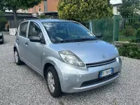 Usata Daihatsu Sirion 69 CV (50 kW) 2007 Grigio Utilitaria