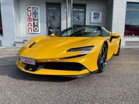 Usata Ferrari SF90 779 CV (572 kW) 2022 Giallo Cabrio