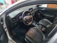 Usata Ford Focus Vignale 120 CV (88 kW) 2020 Grigio Berlina