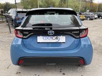 Usata Toyota Yaris Active 108 CV (79 kW) 2021 Berlina