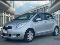 usata Toyota Yaris 1.0 5 porte Neopatentati