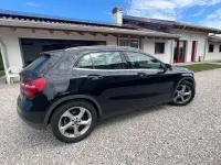 Usata Mercedes GLA200 136 CV (100 kW) 2017 Nero SUV