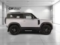 Usata Land Rover Defender 249 CV (183 kW) 2021 Grigio SUV