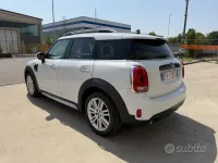 Usata Mini Cooper D Countryman Business 150 CV (110 kW) 2019 Bianco SUV