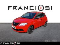 Usata Lancia Ypsilon Silver 70 CV (51 kW) 2020 Rosso Utilitaria