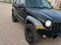 Usado Jeep Cherokee 163 CV (119 kW) 2006 Negro SUV