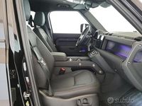 Usata Land Rover Defender 68 CV (50 kW) 2022 Grigio Station wagon