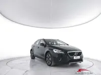 Usata Volvo V40 Business Edition 120 CV (88 kW) 2019 Nero Utilitaria