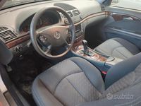 Usata Mercedes 220 2002 Grigio Berlina
