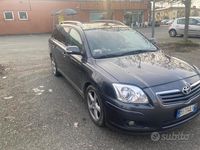 Usata Toyota Avensis 150 CV (110 kW) 2007 Grigio Station wagon