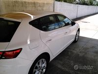 Käytetty Seat Leon Business 110 HP (80 kW) 2018 Valkoinen Sedan